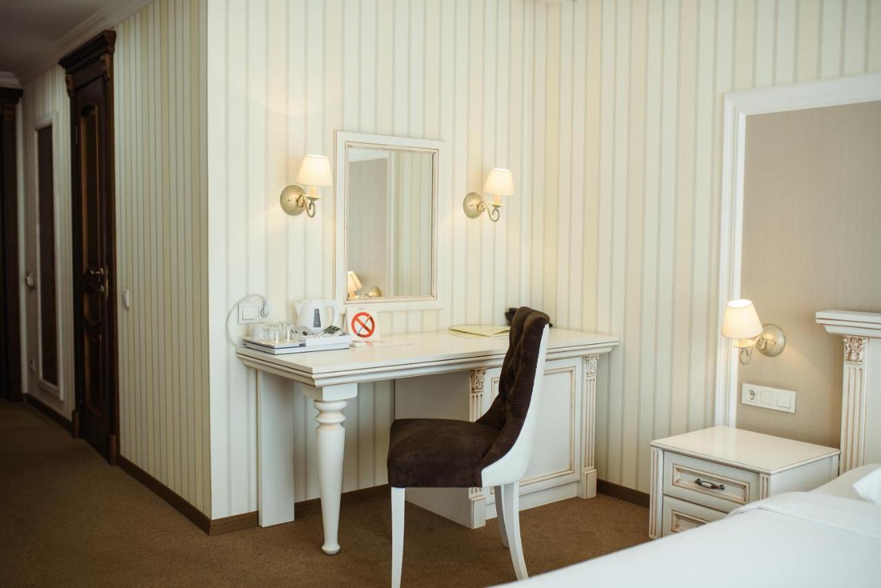 Orly Park-Hotel Kiev Luaran gambar